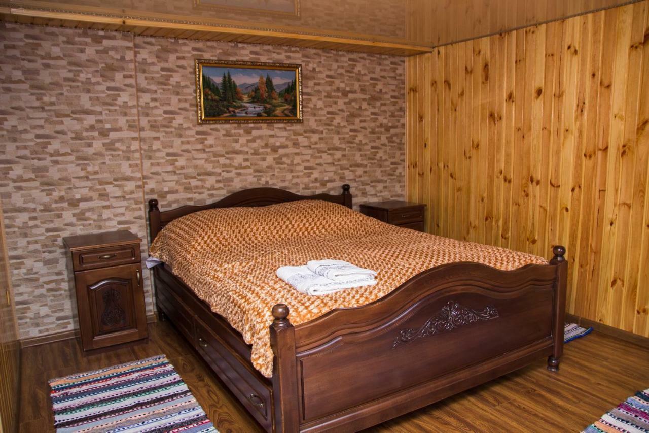 Карпатське Сяйво Hotell Synevyr Exteriör bild