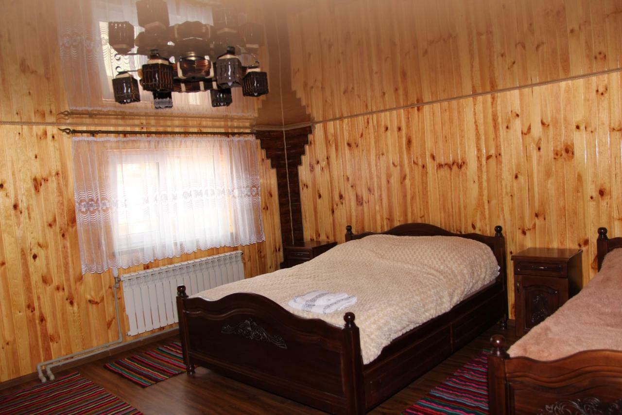 Карпатське Сяйво Hotell Synevyr Exteriör bild